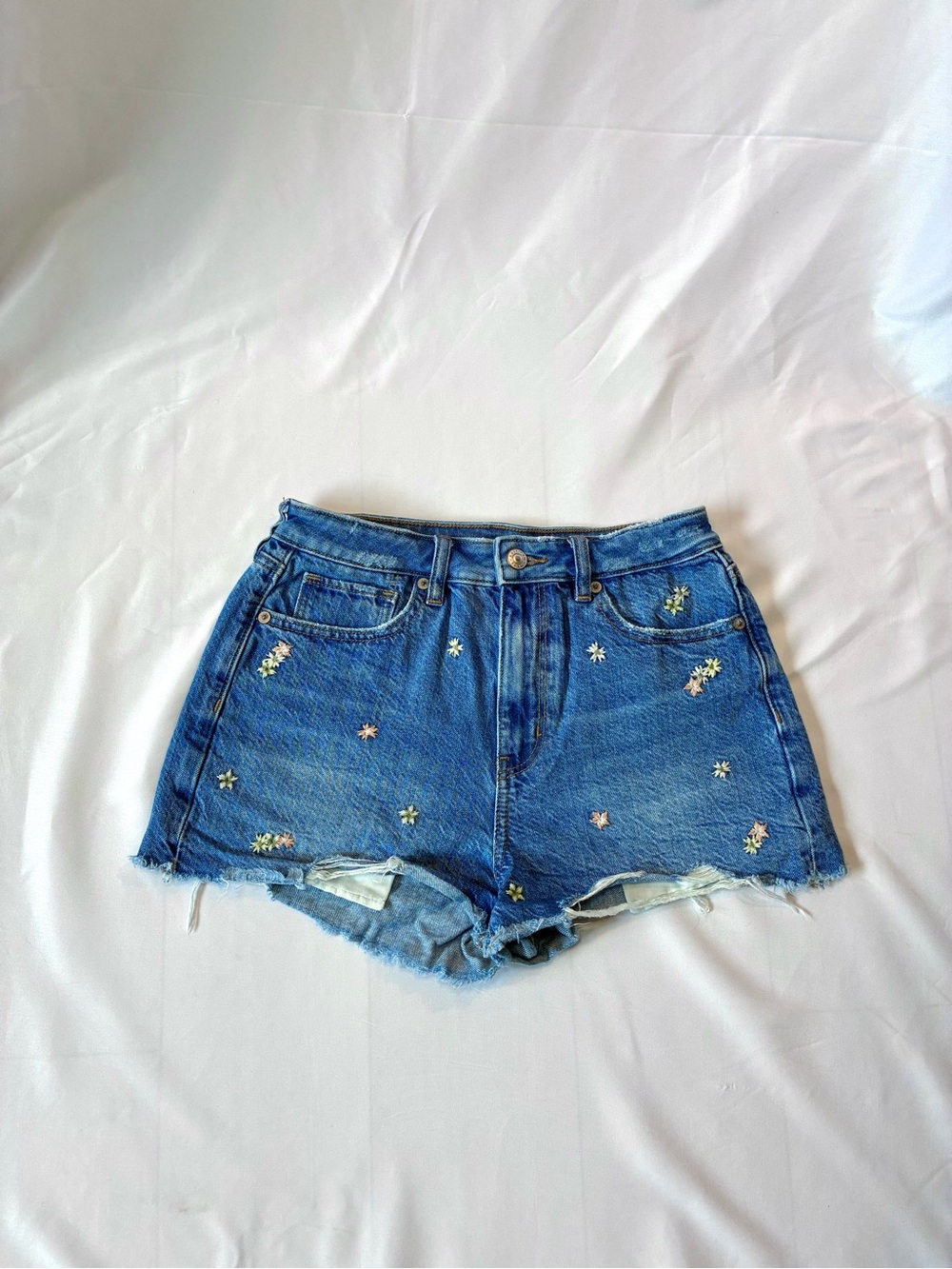 American Eagle Floral Mom Shorts
